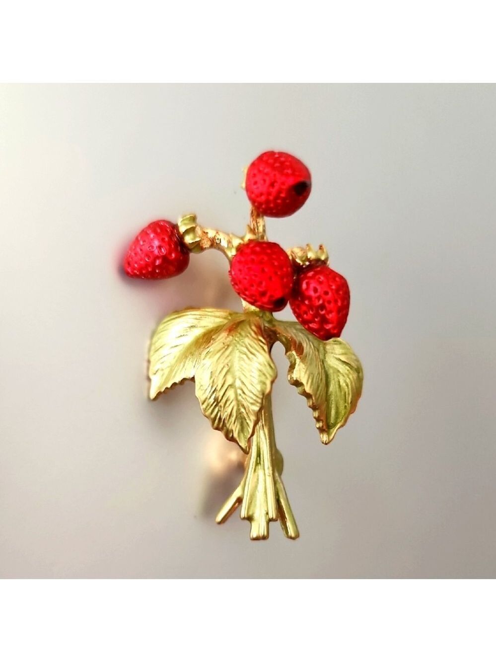 Berry Brooch SUMMER FUN